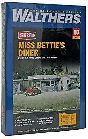 Walthers Cornerstone Series Kit HO Scale Miss Bettie's Diner